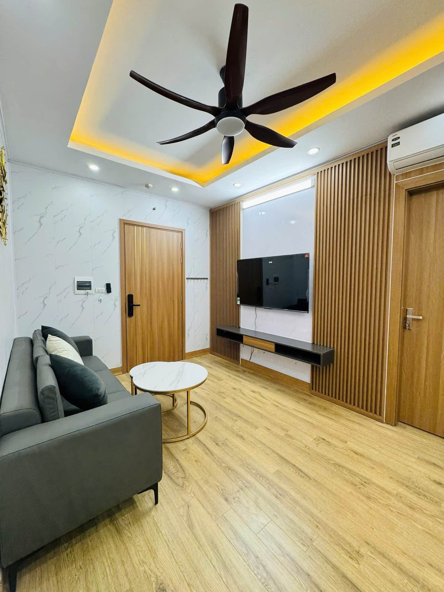 Bán nhà Nguyễn Xiển - diện tích 65m2 1 tầng - nhà đẹp - giá 4,9 tỷ