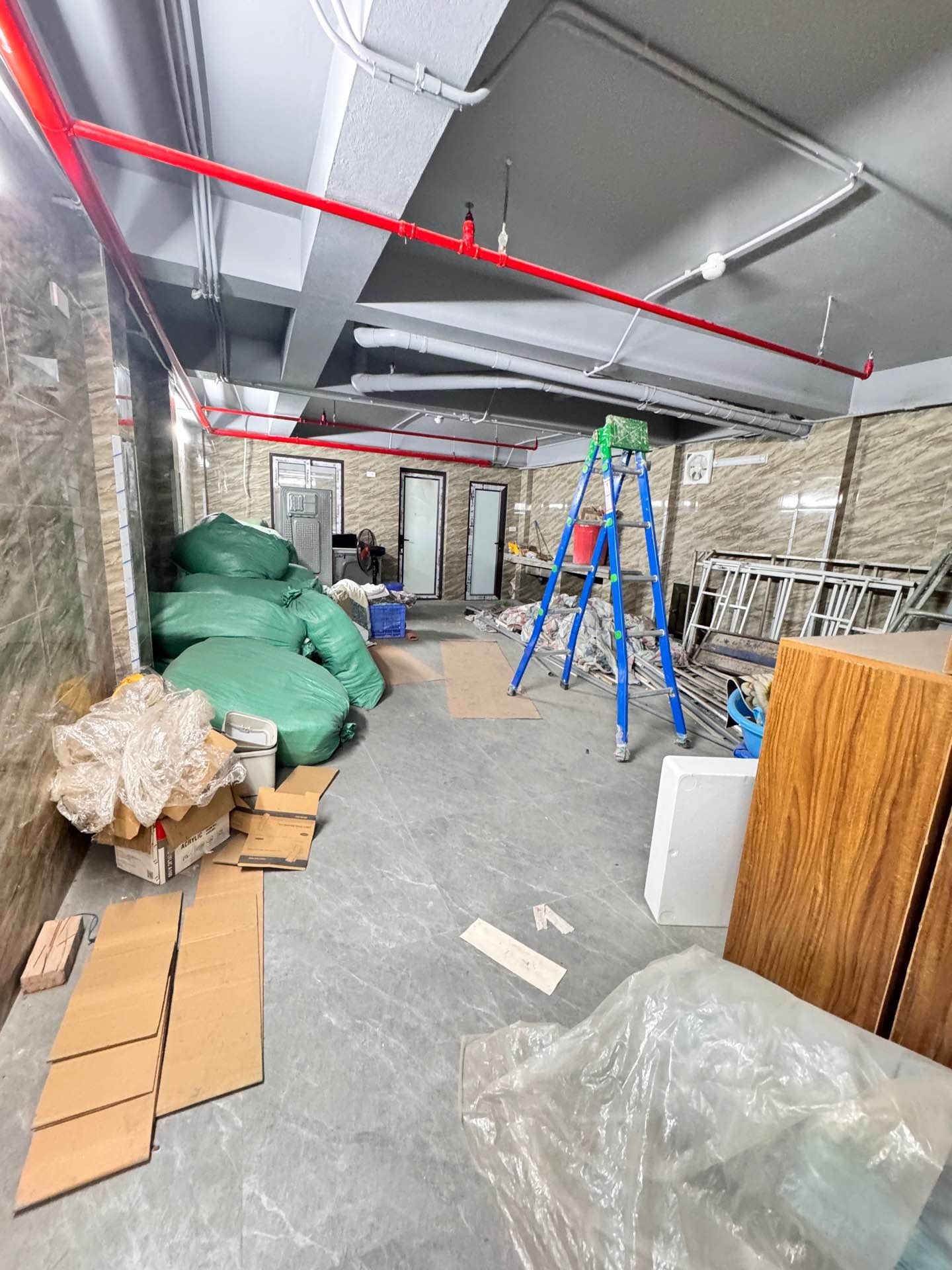 Bán nhà Ngõ 1 ô tô - diện tích 131m2 8 tầng - Chỉ có 1 mặt tiền - giá 41,5 tỷ