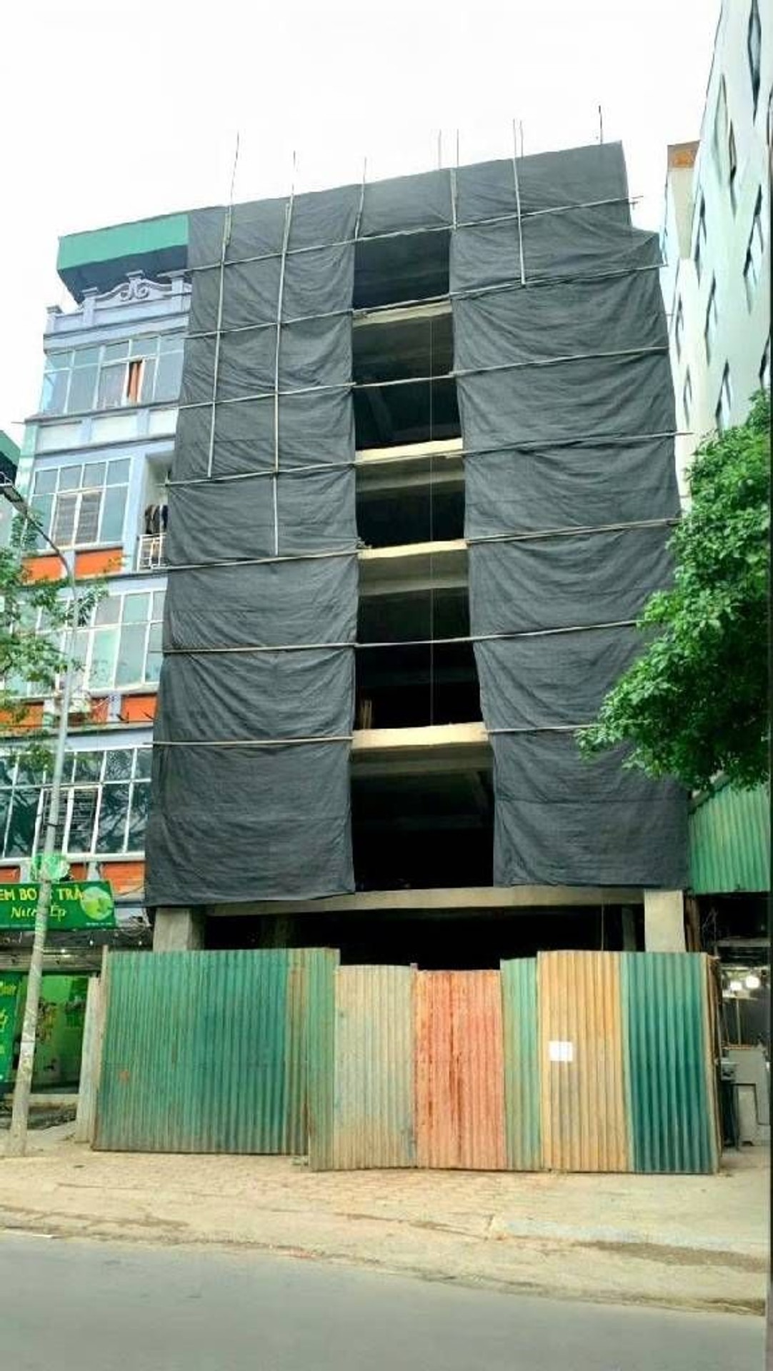 Bán nhà Vũ Tông Phan - diện tích 209m2 8 tầng - Ô tô tránh - giá 130 tỷ