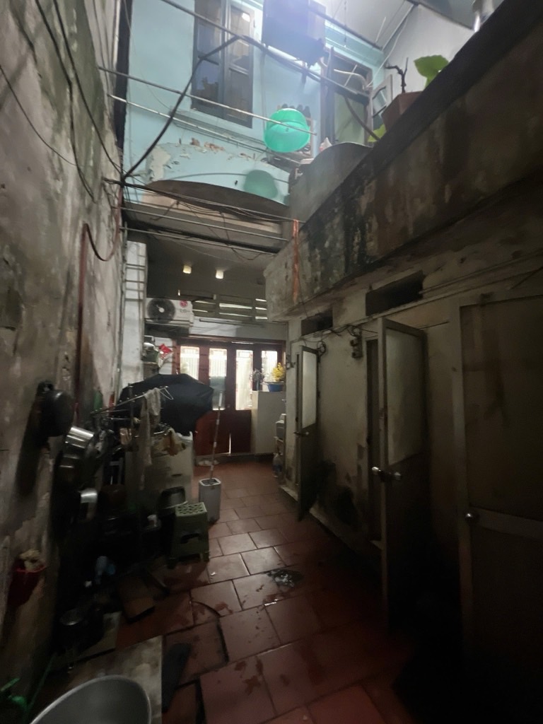 Bán nhà Phúc Tân - diện tích 80m2 4 tầng - Nhà mặt phố VIP - giá 28,8 tỷ