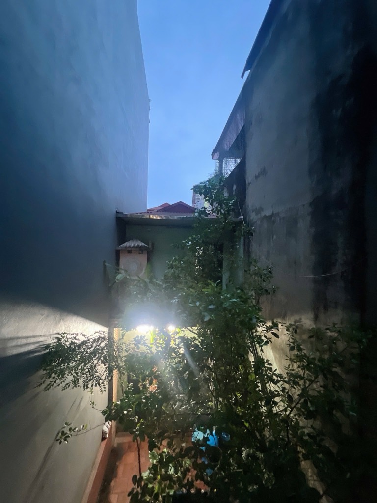 Bán nhà Phúc Tân - diện tích 80m2 4 tầng - Nhà mặt phố VIP - giá 28,8 tỷ