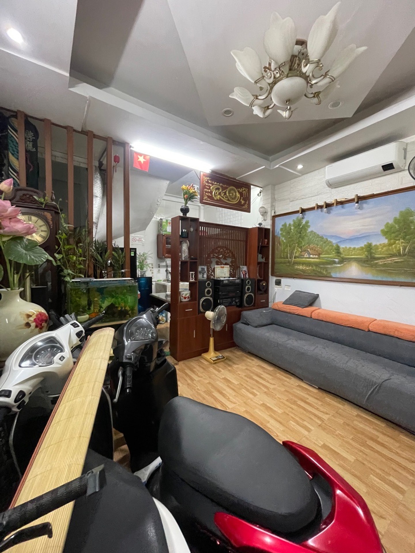 Bán nhà Kim Giang - diện tích 25m2 5 tầng - Lô góc, kinh doanh - giá 8 tỷ