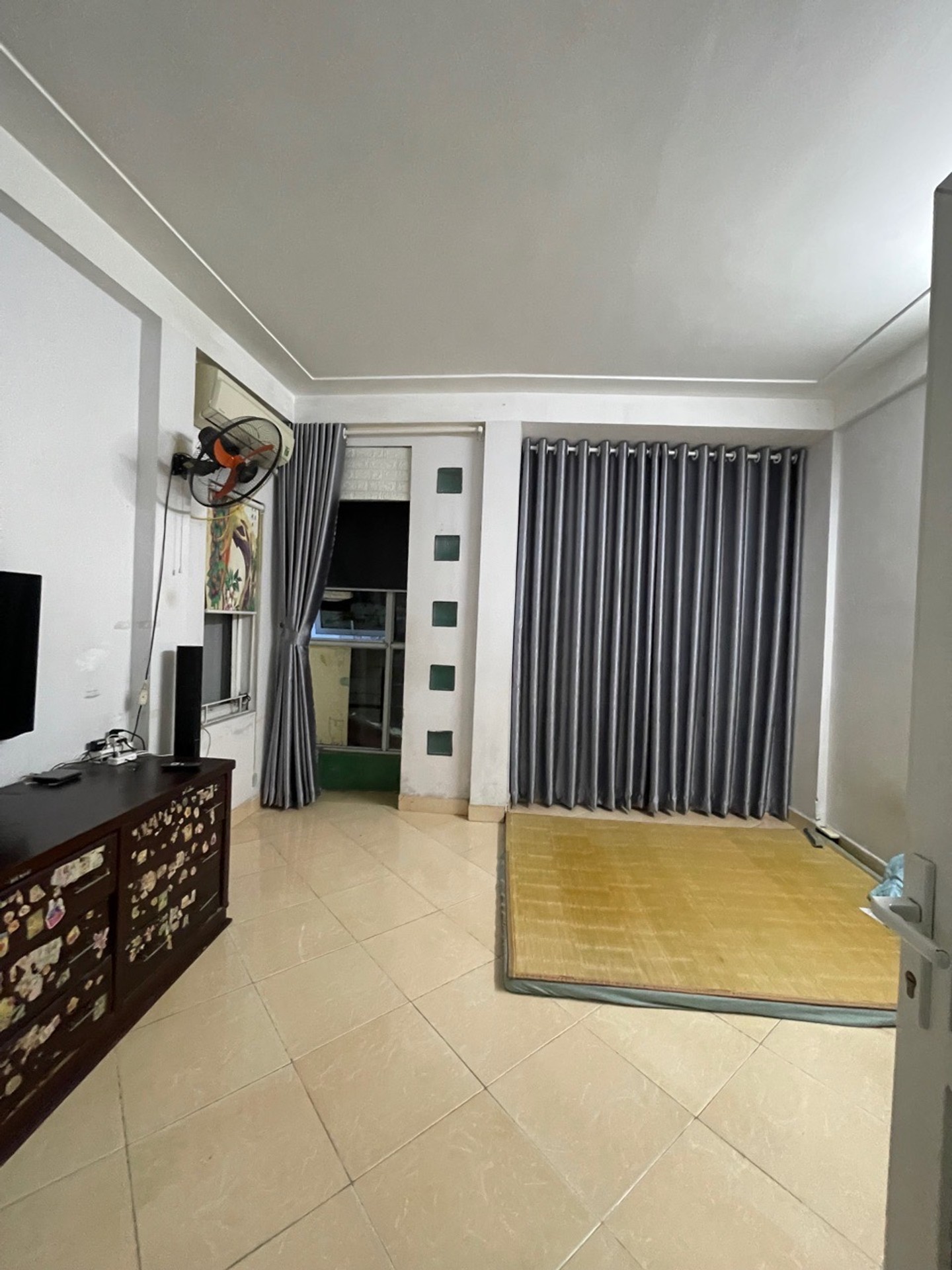 Bán nhà Kim Giang - diện tích 25m2 5 tầng - Lô góc, kinh doanh - giá 8 tỷ