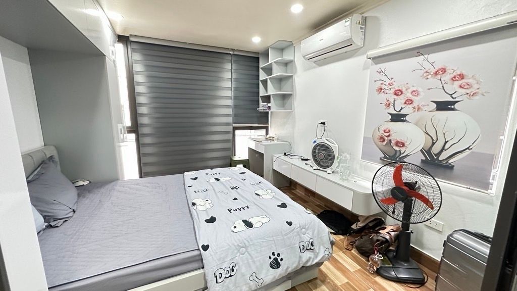 Bán nhà Hoa Lư - diện tích 17m2 5 tầng - Ô tô đỗ cửa - giá 8,28 tỷ