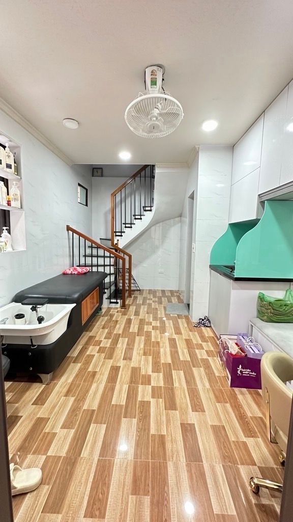 Bán nhà Hoa Lư - diện tích 17m2 5 tầng - Ô tô đỗ cửa - giá 8,28 tỷ