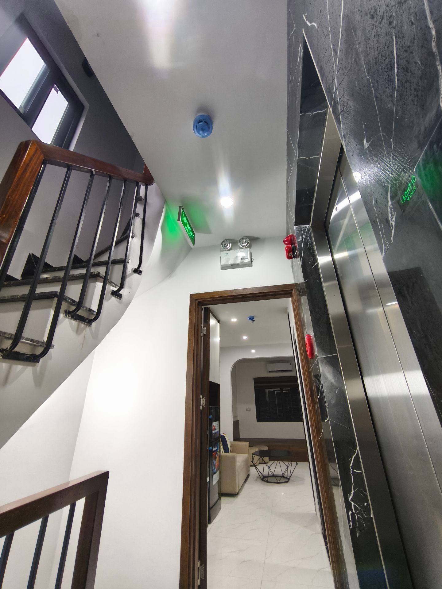 Bán nhà Nguyễn Đức Cảnh - diện tích 62m2 6 tầng - 2 mặt thoáng - giá 15,9 tỷ