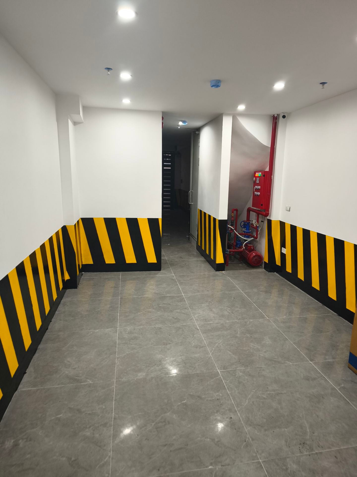 Bán nhà Nguyễn Đức Cảnh - diện tích 62m2 6 tầng - 2 mặt thoáng - giá 15,9 tỷ
