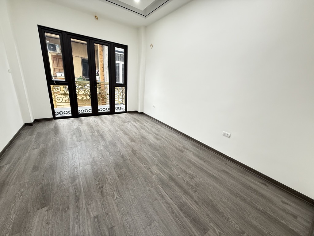 Bán nhà Nguyễn An Ninh - diện tích 54m2 6 tầng - Thang máy - giá 15,5 tỷ
