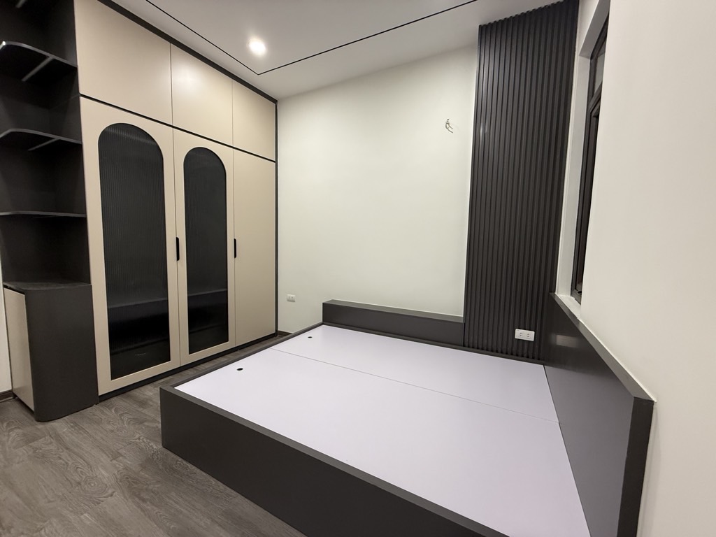 Bán nhà Nguyễn An Ninh - diện tích 54m2 6 tầng - Thang máy - giá 15,5 tỷ