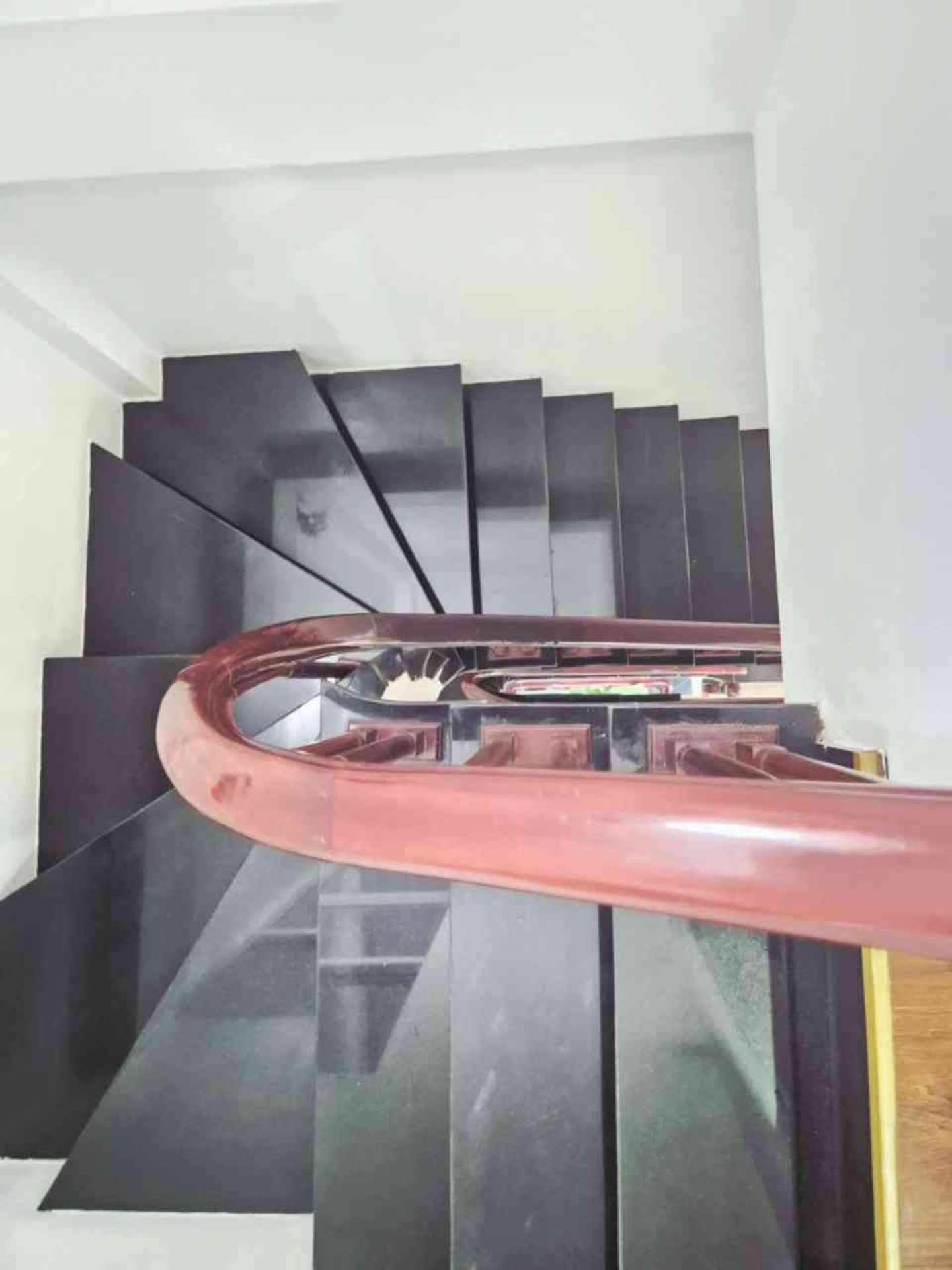 Bán nhà Kim Giang - diện tích 39m2 4 tầng - Nhà đẹp như khách sạn - giá 10,7 tỷ