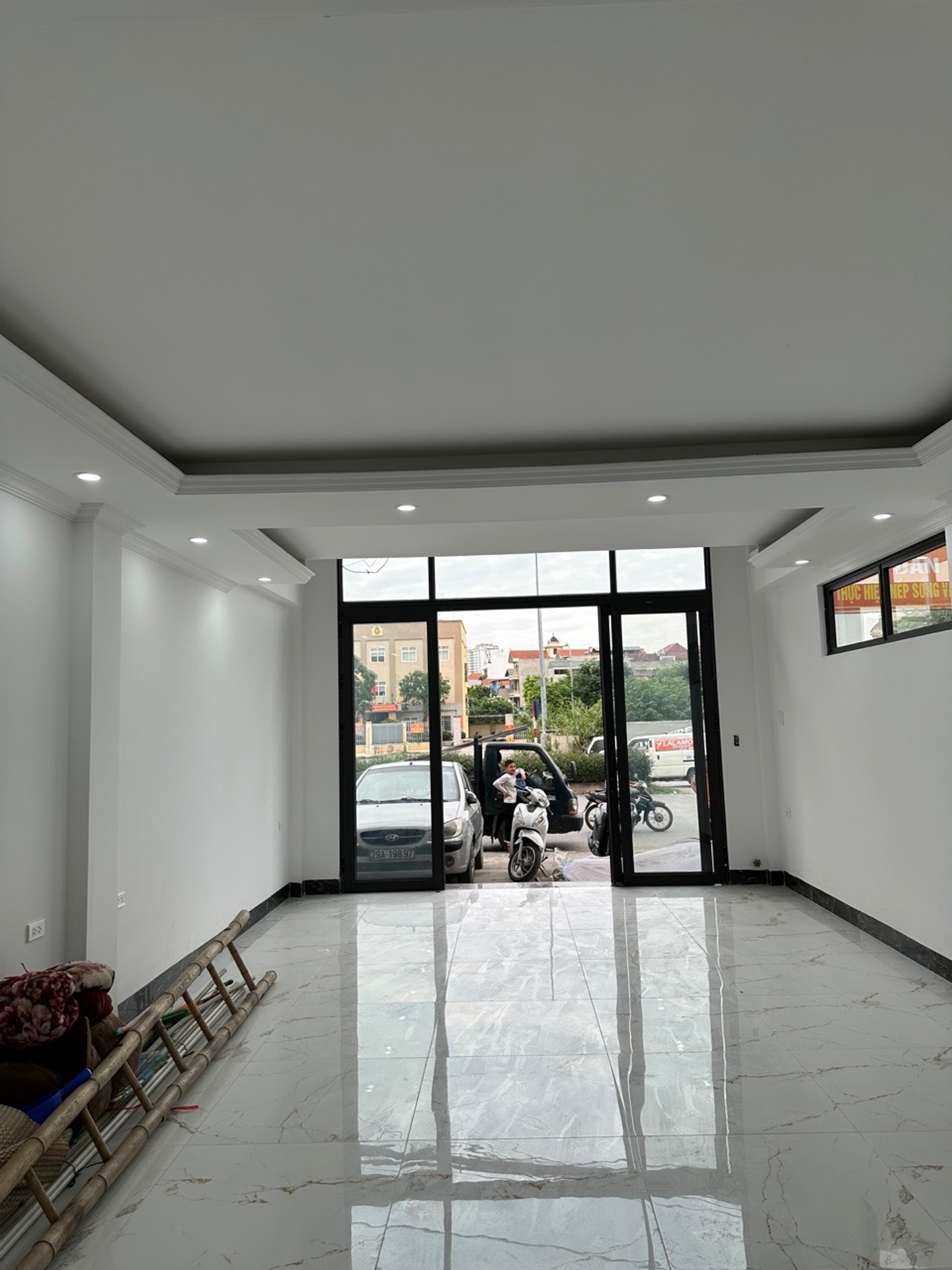 Bán nhà Tam Trinh - diện tích 53m2 7 tầng - Lô góc - giá 41,5 tỷ