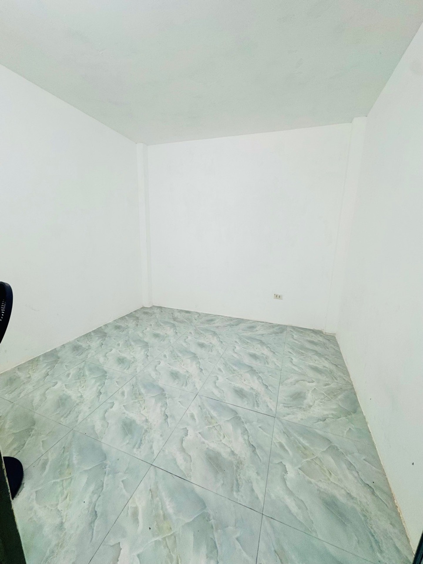 Bán nhà Trường Chinh - diện tích 15m2 3 tầng - Mặt ngõ ô tô tránh - giá 2,5 tỷ