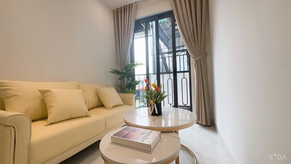 Bán nhà Hoàng Văn Thái - diện tích 98m2 7 tầng - Ô tô đỗ cửa - giá Nhỉnh 35 tỷ