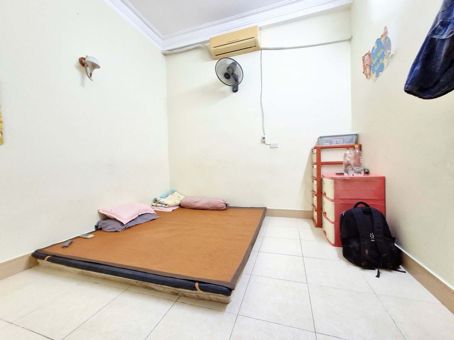 Bán nhà Lê Trọng Tấn - diện tích 36m2 3 tầng - ô tô tránh - giá 8,5 tỷ