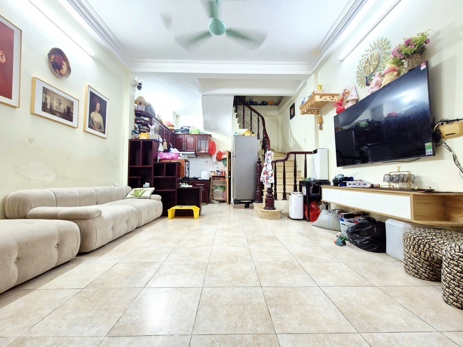 Bán nhà Lê Trọng Tấn - diện tích 36m2 3 tầng - ô tô tránh - giá 8,5 tỷ