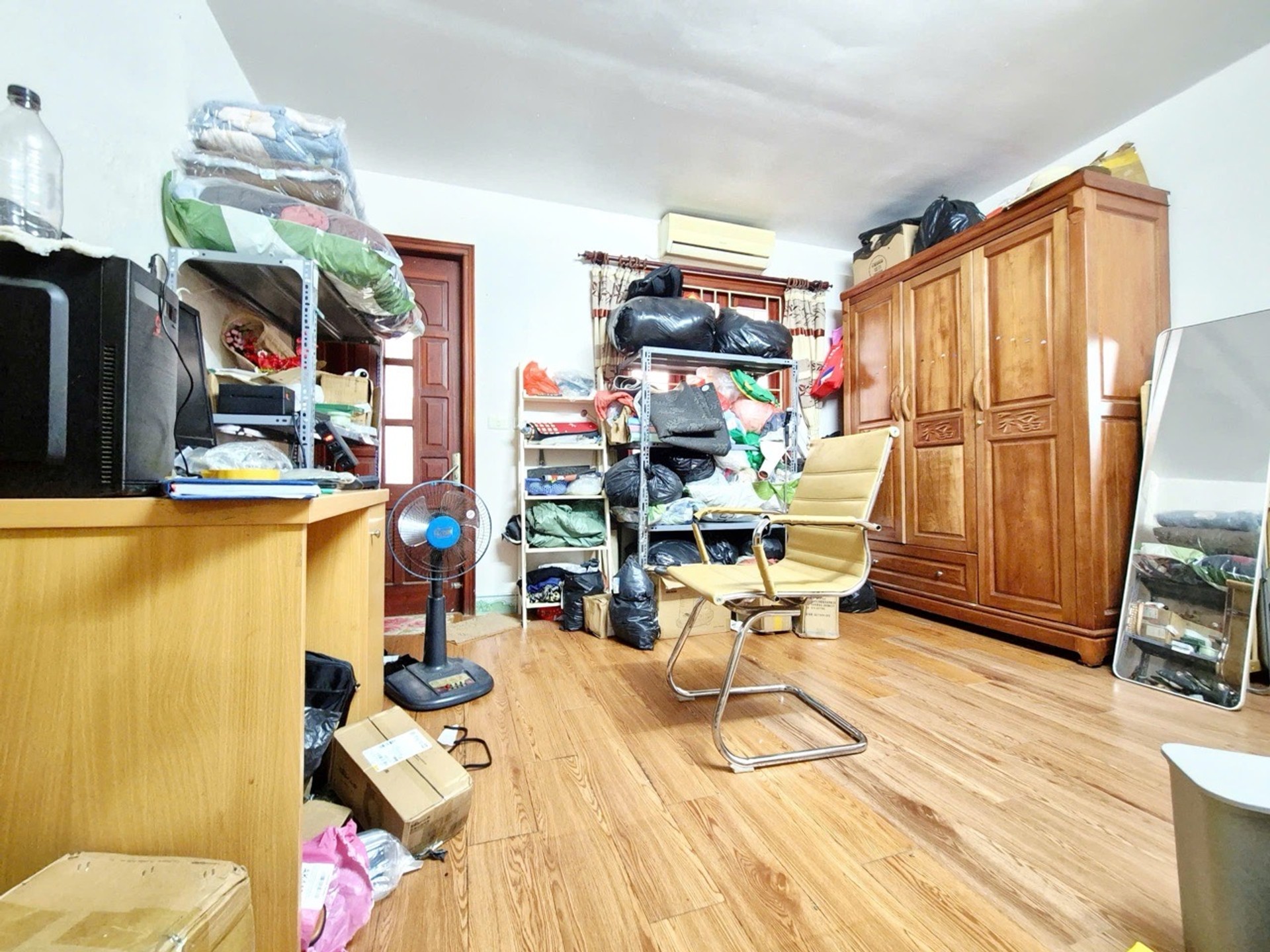Bán nhà Lê Trọng Tấn - diện tích 36m2 3 tầng - ô tô tránh - giá 8,5 tỷ