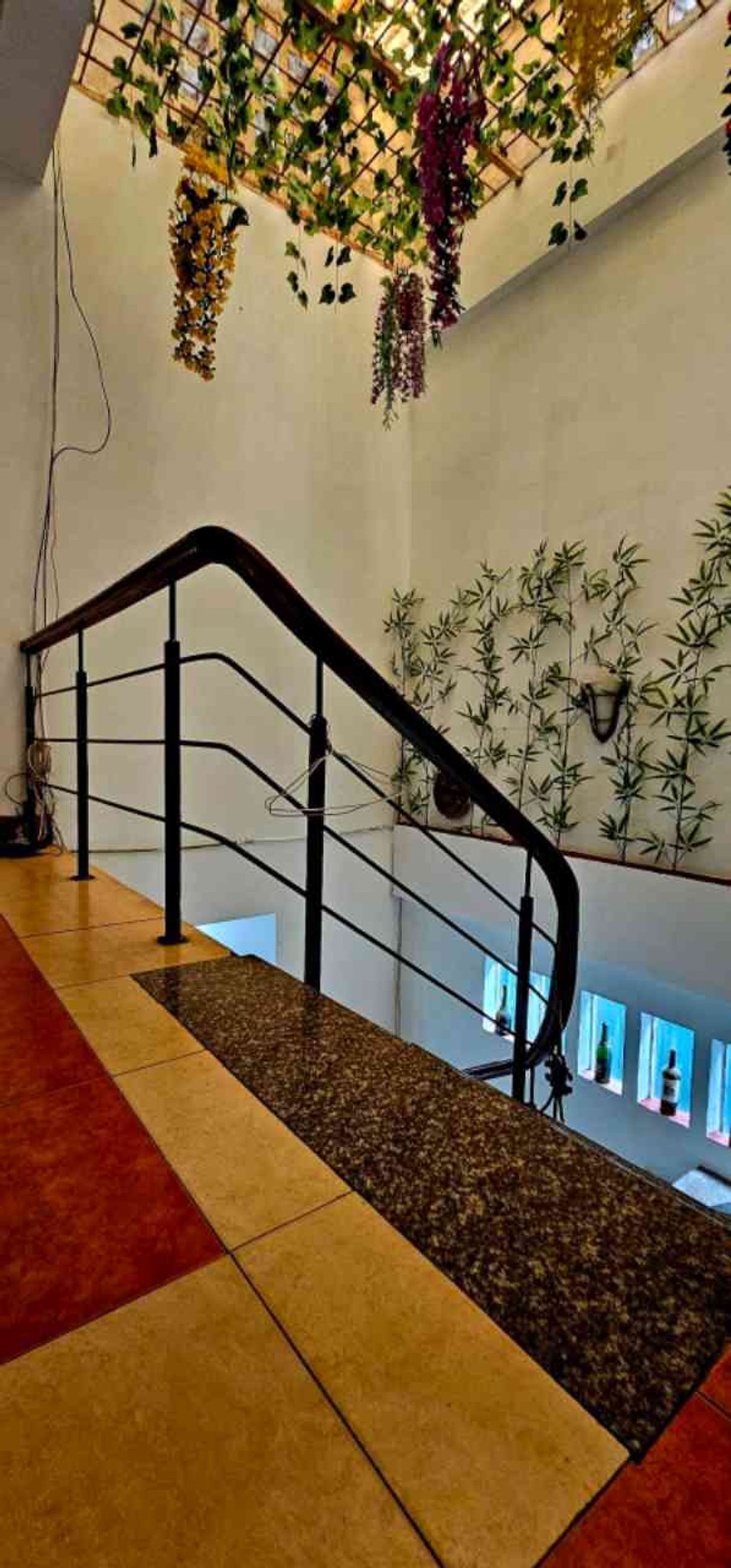Bán nhà Đại La - diện tích 80m2 4 tầng - ô tô tránh - giá 32 tỷ