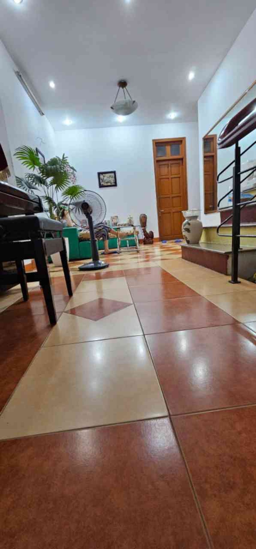 Bán nhà Đại La - diện tích 80m2 4 tầng - ô tô tránh - giá 32 tỷ