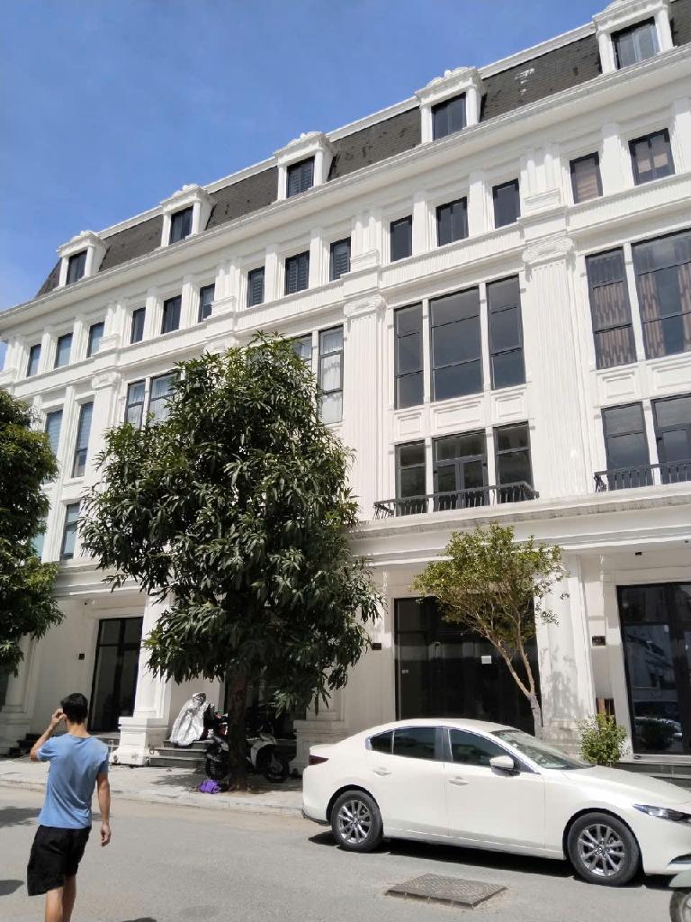 Bán nhà Ngõ 4 ô tô trở lên - diện tích 94m2 5 tầng - Lô góc 2 mặt thoáng - giá 34,5 tỷ