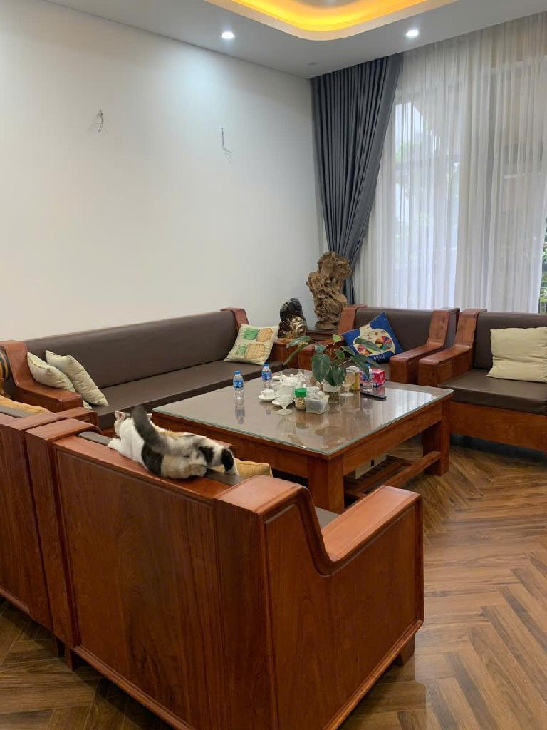 Bán nhà Ngõ 4 ô tô trở lên - diện tích 94m2 5 tầng - Lô góc 2 mặt thoáng - giá 34,5 tỷ