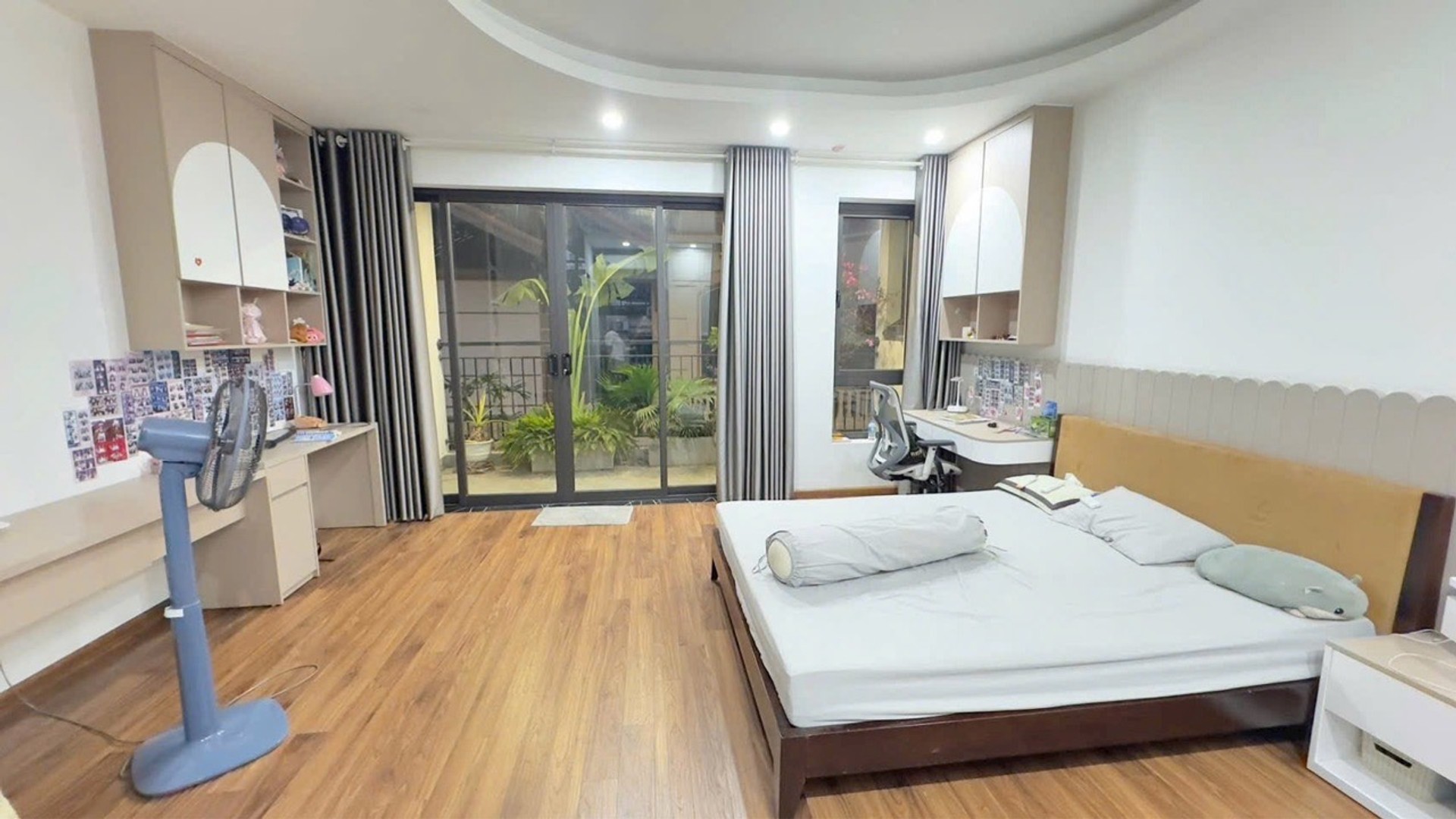 Bán nhà Hai Bà Trưng - diện tích 36m2 5 tầng - Ô TÔ ĐỖ CỬA - giá 13,75 tỷ