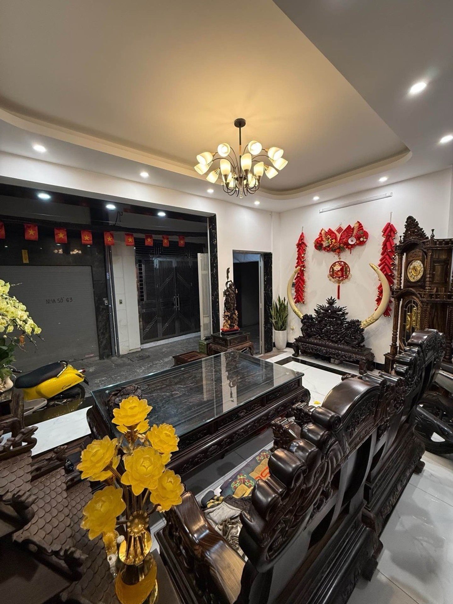 Bán nhà Hai Bà Trưng - diện tích 36m2 5 tầng - Ô TÔ ĐỖ CỬA - giá 13,75 tỷ