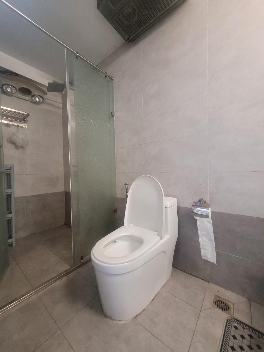 Bán nhà Hồng Hà - diện tích 140m2 3 tầng - Mặt phố kinh doanh sầm uất - giá 42 tỷ