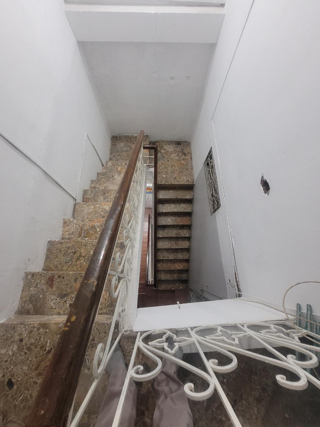 Bán nhà Hồng Hà - diện tích 140m2 3 tầng - Mặt phố kinh doanh sầm uất - giá 42 tỷ