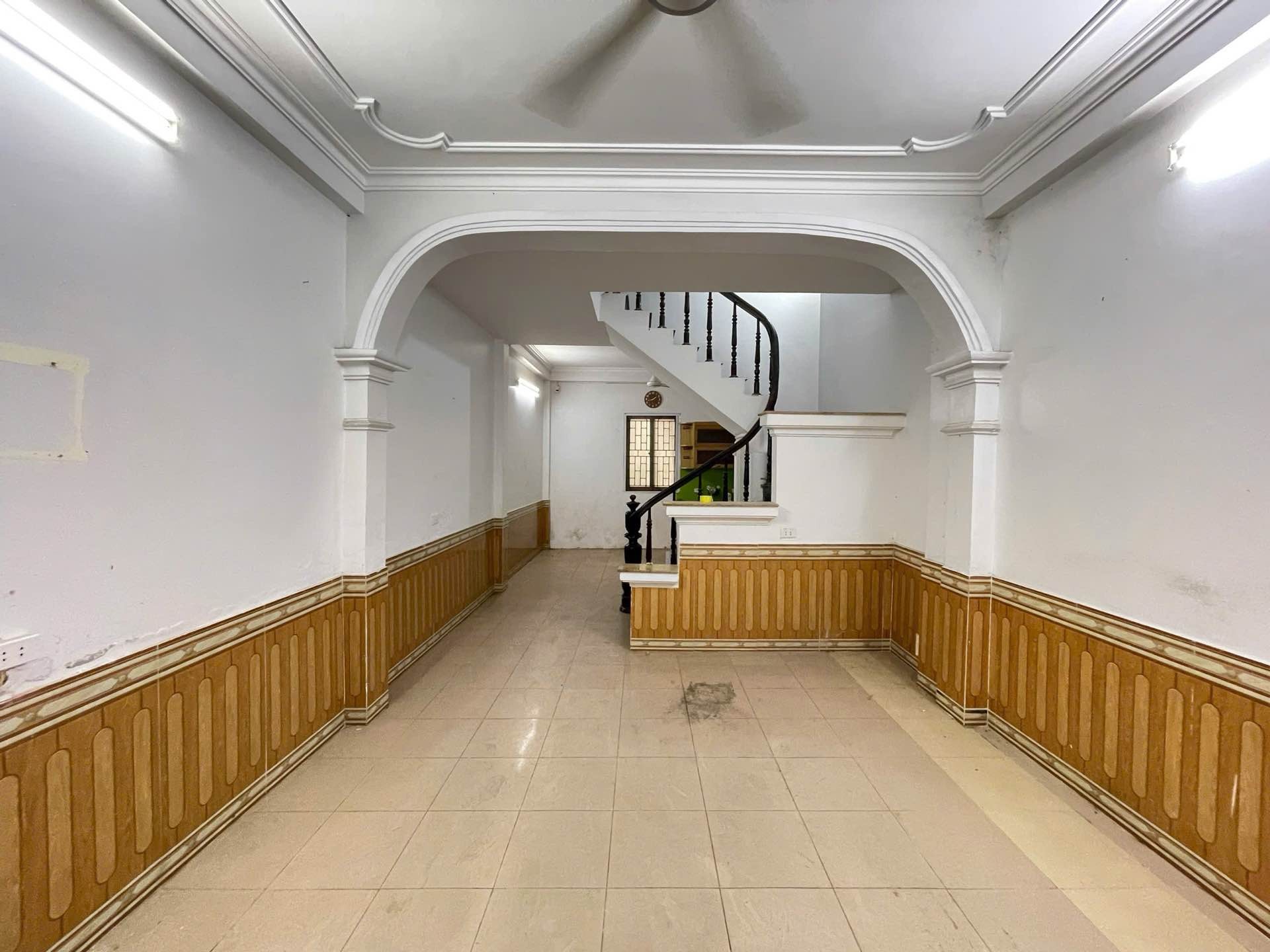 Bán nhà Trương Định - diện tích 40m2 4 tầng - Lô góc 3 mặt thoáng - giá 9,2 tỷ
