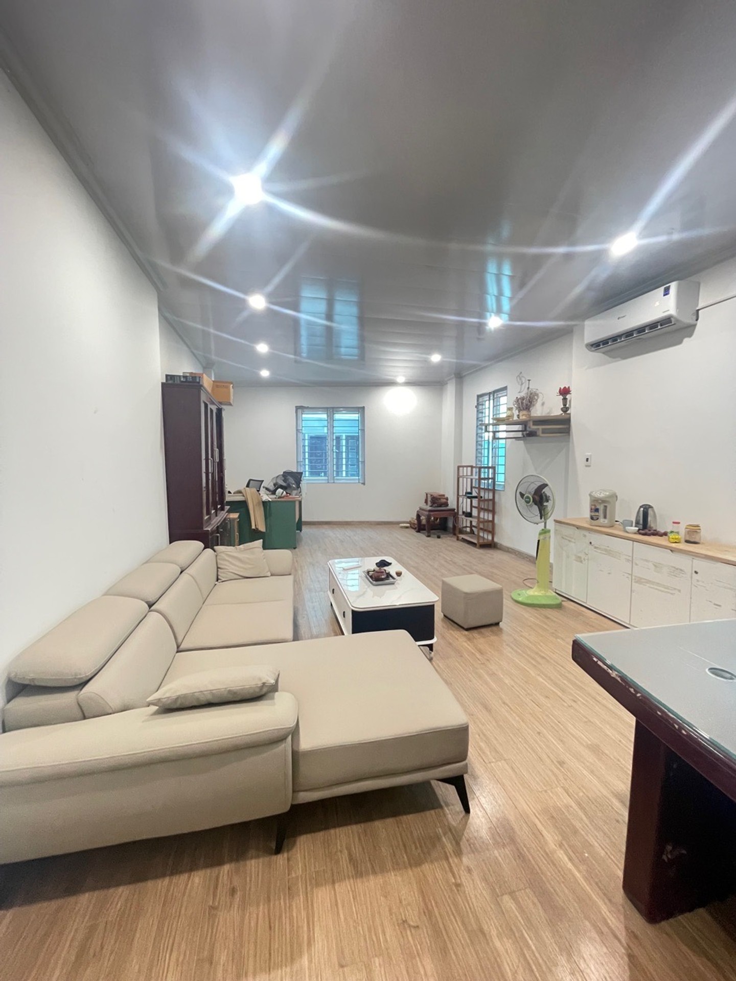 Bán nhà Định Công Hạ - diện tích 78m2 6 tầng - ô tô đỗ cửa - giá 16,5 tỷ
