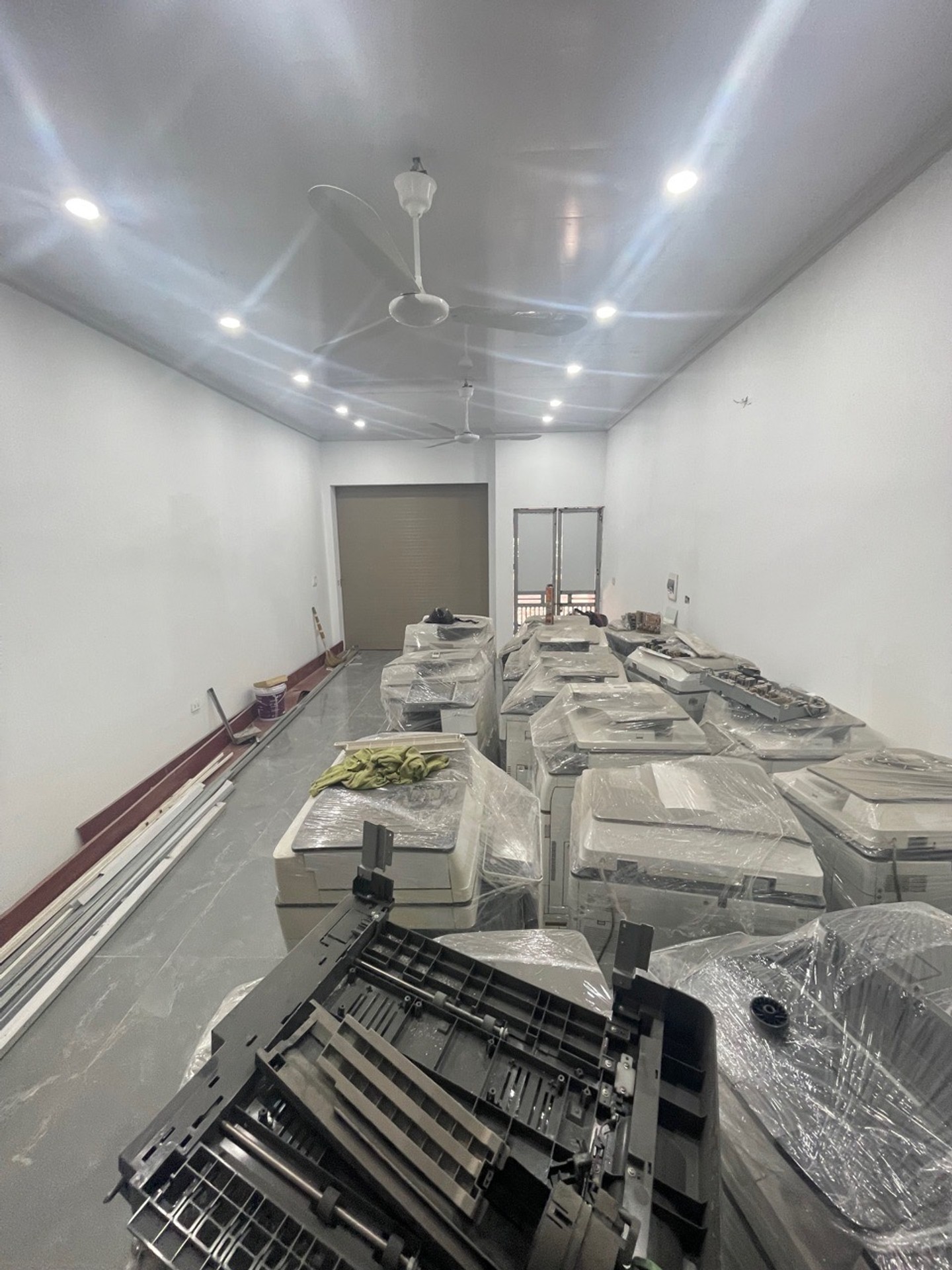 Bán nhà Định Công Hạ - diện tích 78m2 6 tầng - ô tô đỗ cửa - giá 16,5 tỷ
