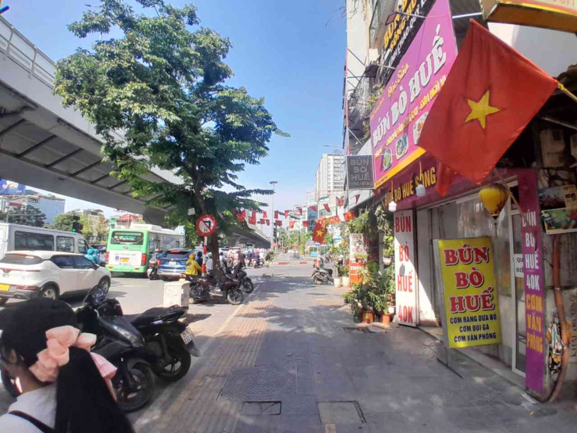 Bán nhà Minh Khai - diện tích 158m2 2 tầng - Mặt phố lớn, lưu lượng người qua lại đông đúc - giá 70 tỷ