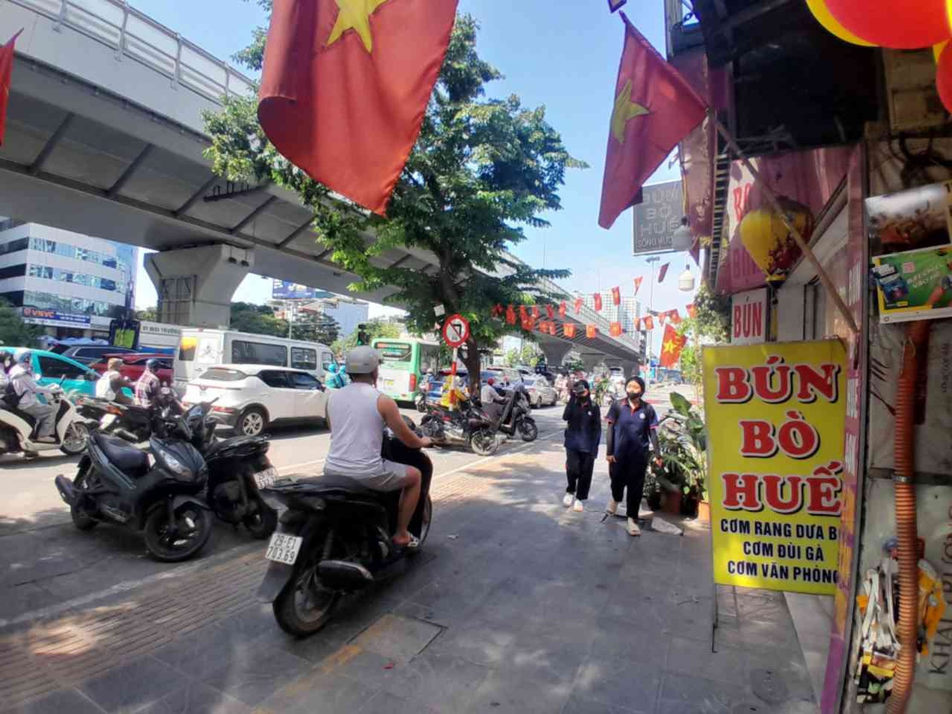 Bán nhà Minh Khai - diện tích 158m2 2 tầng - Mặt phố lớn, lưu lượng người qua lại đông đúc - giá 70 tỷ