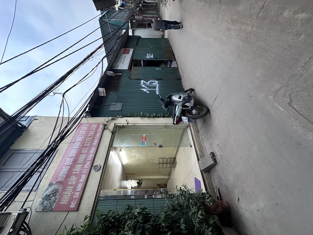 Bán nhà Trần Hoà - diện tích 30m2 3 tầng - Ngõ thông ô tô kinh doanh - giá 1,9 tỷ