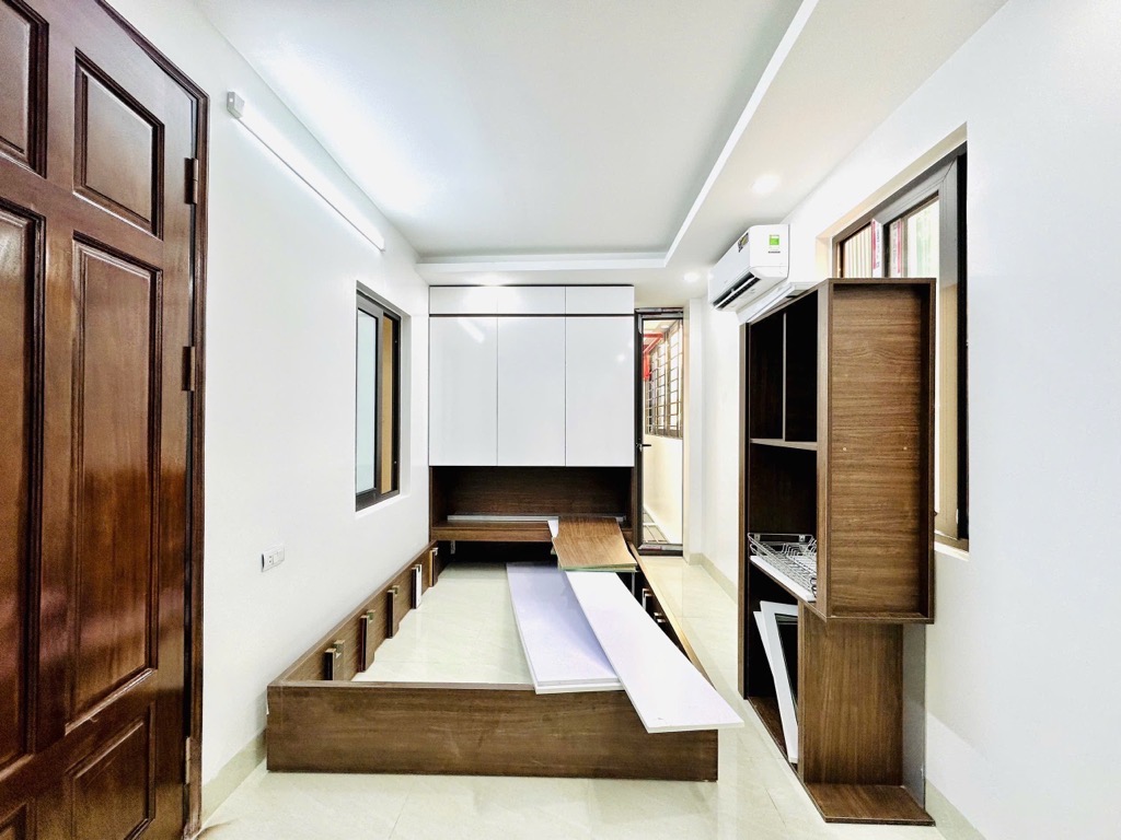 Bán nhà Phố 8/3 - diện tích 93m2 6 tầng - ô tô đỗ cửa - giá 26,9 tỷ