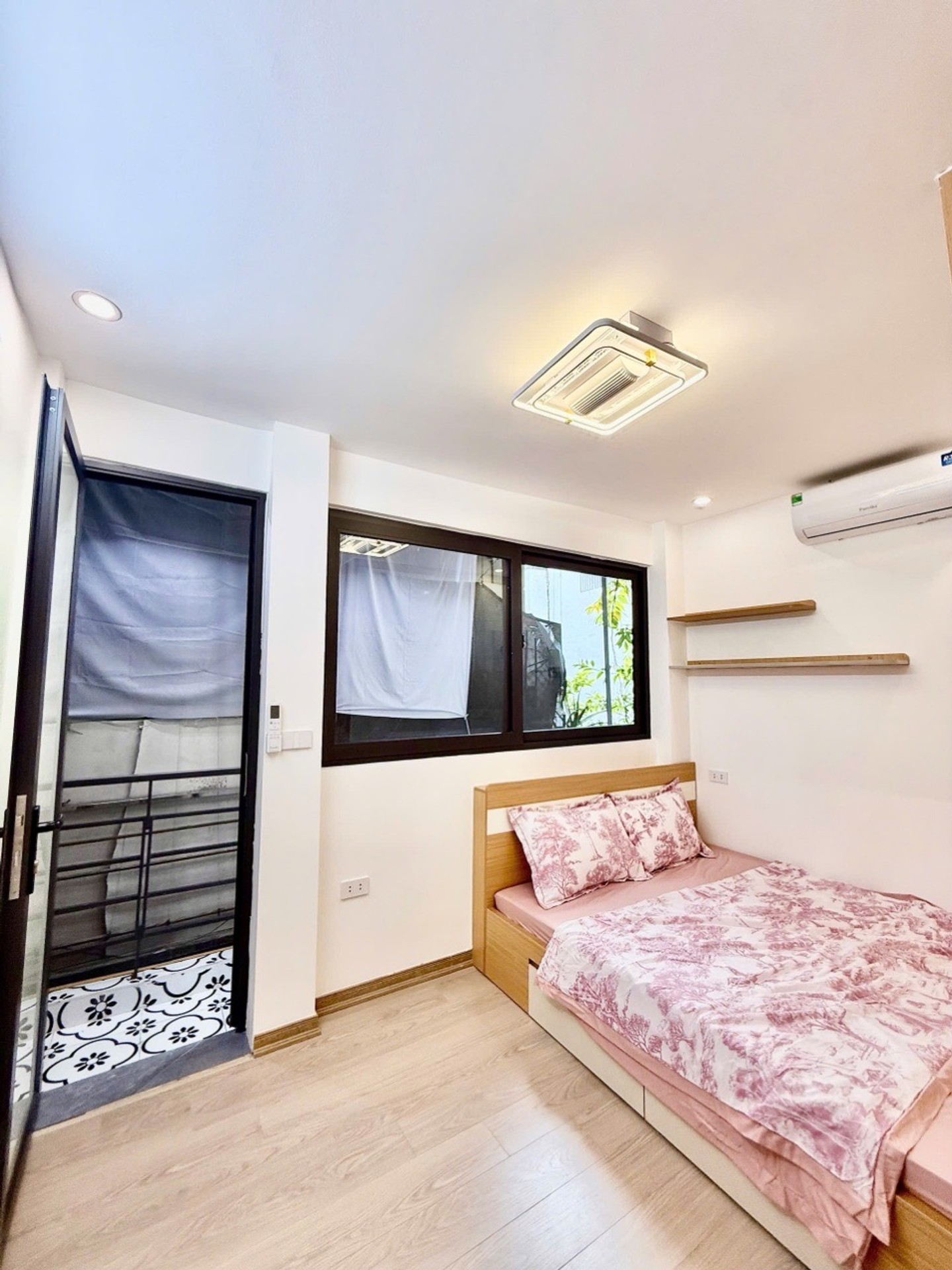 Bán nhà Khâm Thiên - diện tích 24m2 5 tầng - Cực hiếm - giá 5,95 tỷ