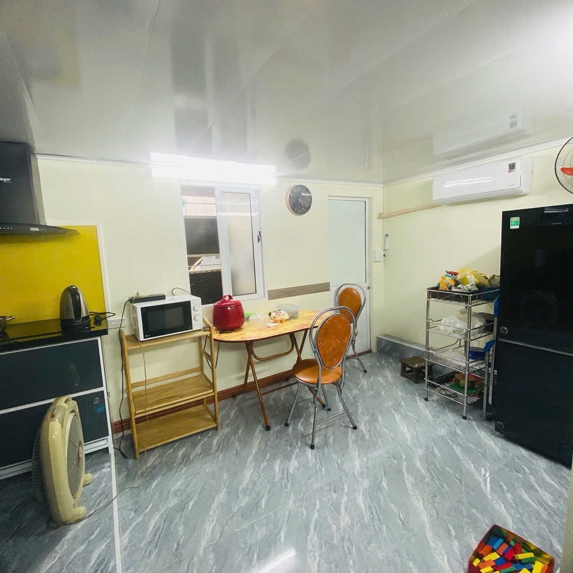 Bán nhà Đống Đa - diện tích 23m2 5 tầng - ô tô tải nhỏ đỗ cửa - giá 6,35 tỷ