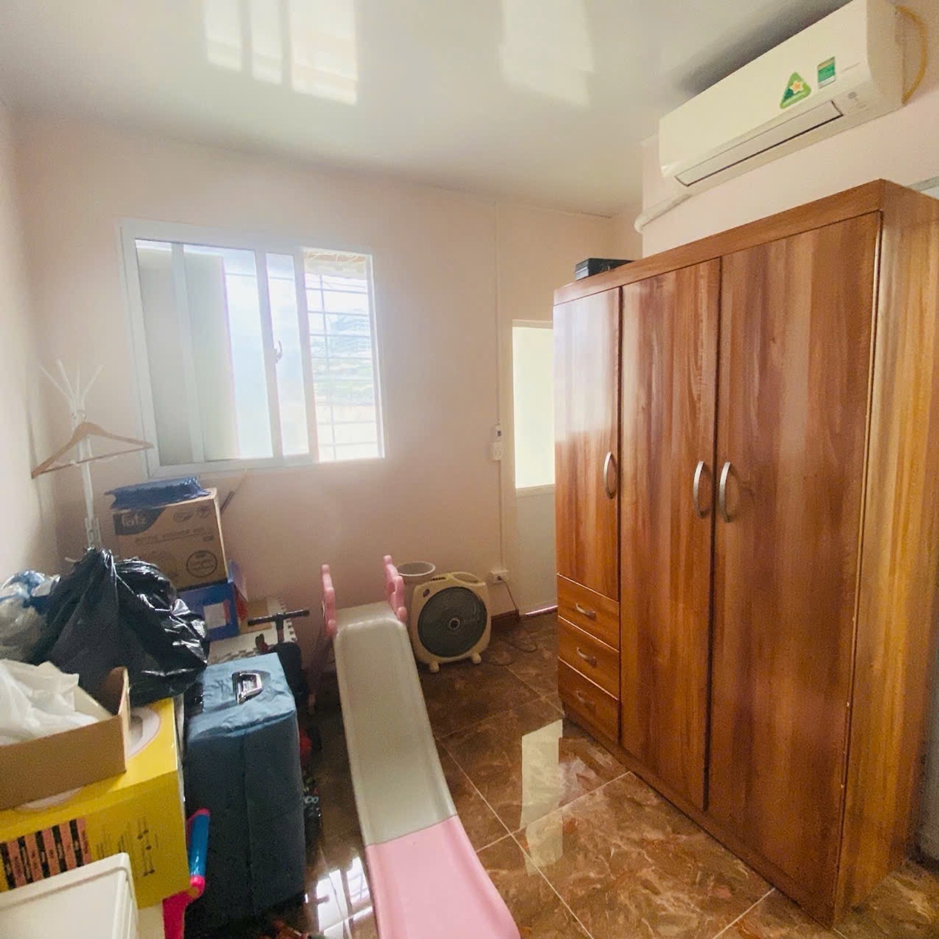 Bán nhà Đống Đa - diện tích 23m2 5 tầng - ô tô tải nhỏ đỗ cửa - giá 6,35 tỷ
