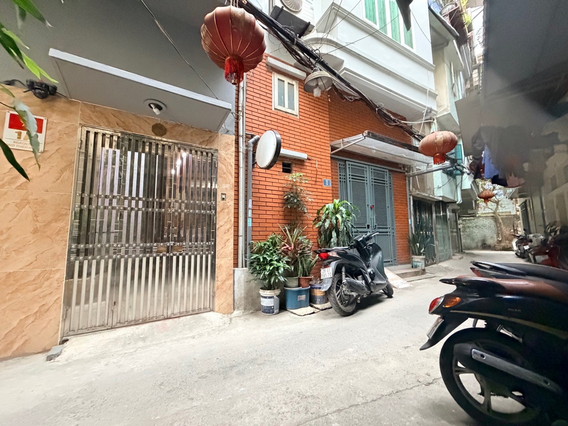 Bán nhà Đống Đa - diện tích 23m2 5 tầng - ô tô tải nhỏ đỗ cửa - giá 6,35 tỷ