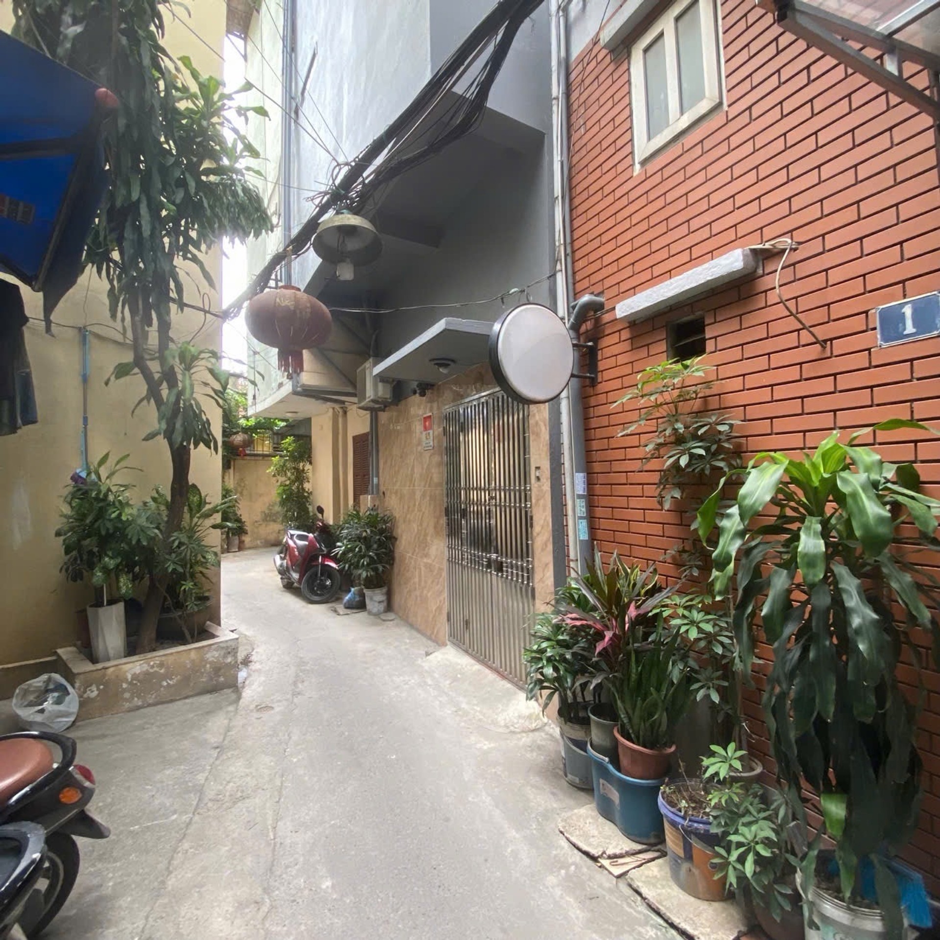 Bán nhà Đống Đa - diện tích 23m2 5 tầng - ô tô tải nhỏ đỗ cửa - giá 6,35 tỷ