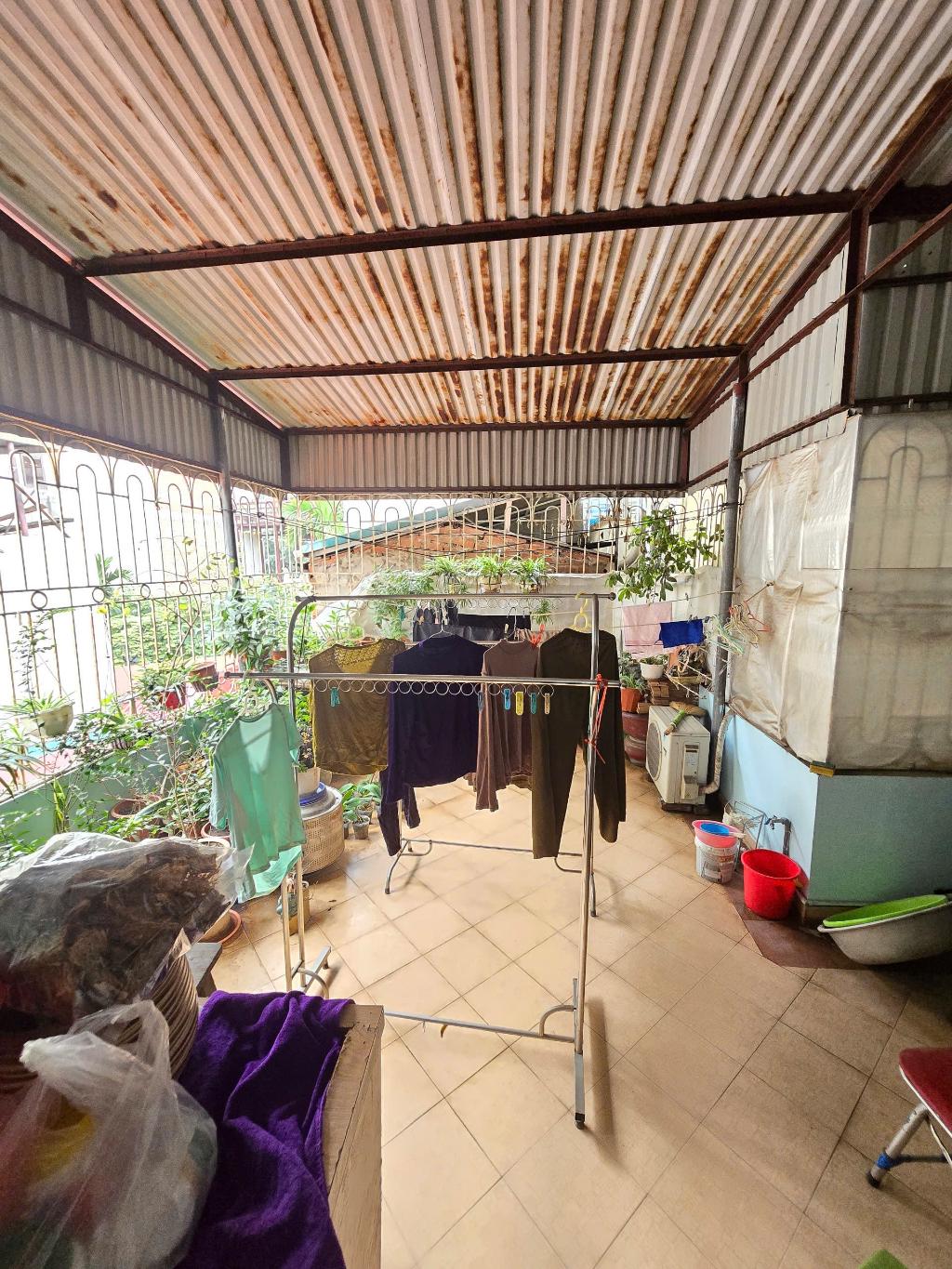 Bán nhà Đại La - diện tích 81m2 4 tầng - Mặt tiền rộng miên man - giá 17,8 tỷ