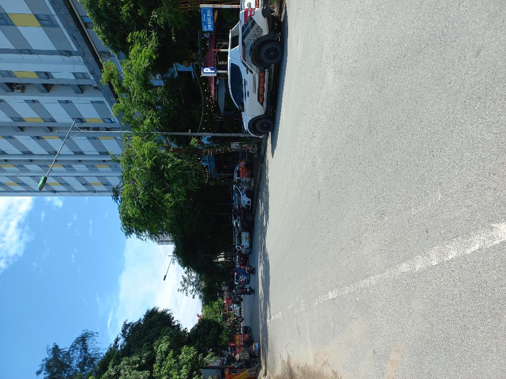 Bán nhà Bùi Quốc Khái - diện tích 130m2 3 tầng - Phân lô ô tô tránh - giá 39,9 tỷ