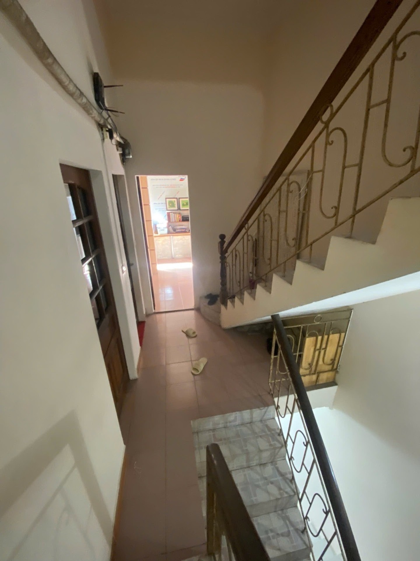 Bán nhà Hoàng Mai - diện tích 69m2 2 tầng - LÔ GÓC - Ở - MẶT TIỀN LỚN - giá 18 tỷ