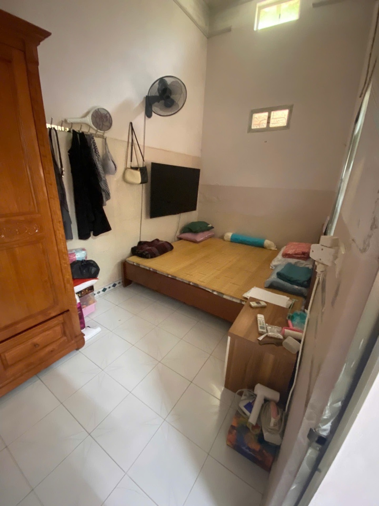 Bán nhà Hoàng Mai - diện tích 69m2 2 tầng - LÔ GÓC - Ở - MẶT TIỀN LỚN - giá 18 tỷ
