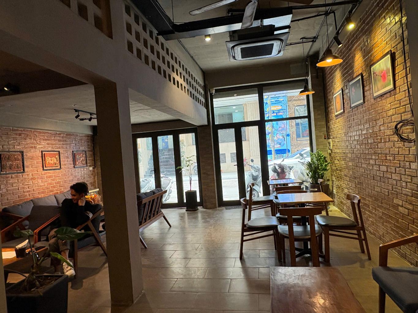 Bán nhà Lê Văn Lương - diện tích 77m2 4 tầng - ô tô tránh - giá 12,5 tỷ