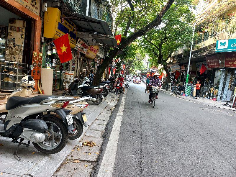 Bán nhà Thuốc Bắc - diện tích 92m2 7 tầng - Khách sạn 5 tầng trung tâm phố cổ - giá 85 tỷ