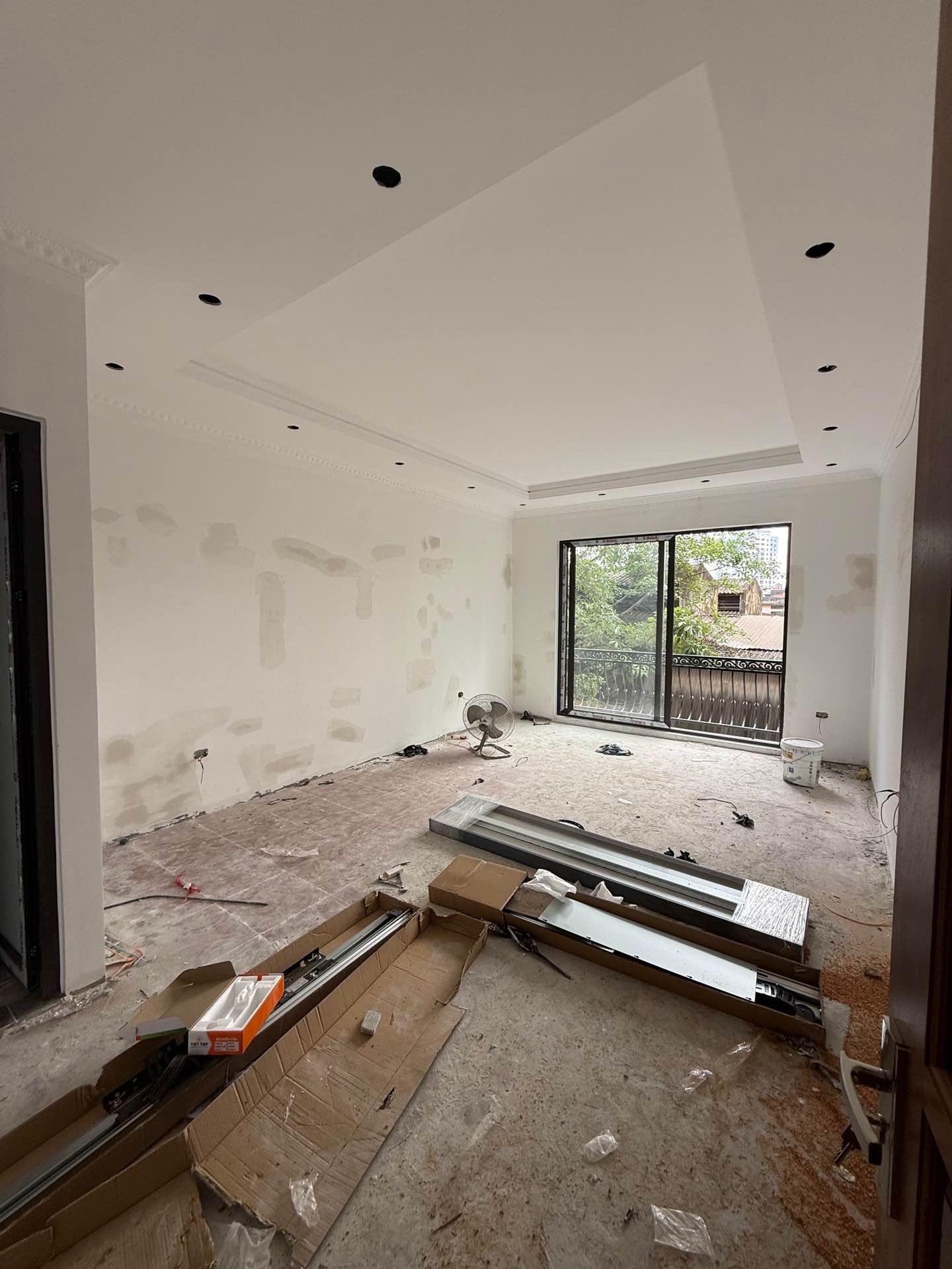 Bán nhà Lĩnh Nam - diện tích 74m2 6 tầng - Ô tô vào nhà - giá 25 tỷ