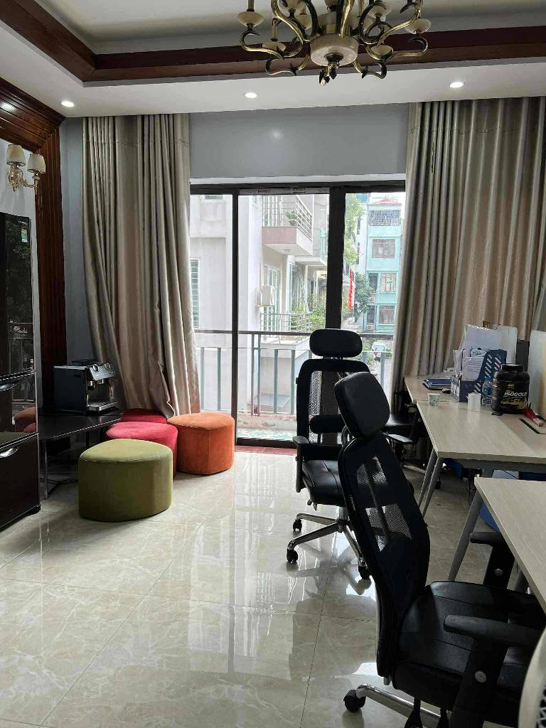 Bán nhà Nguyễn Chí Thanh - diện tích 85m2 5 tầng - Ngõ ô tô tránh - giá 52 tỷ