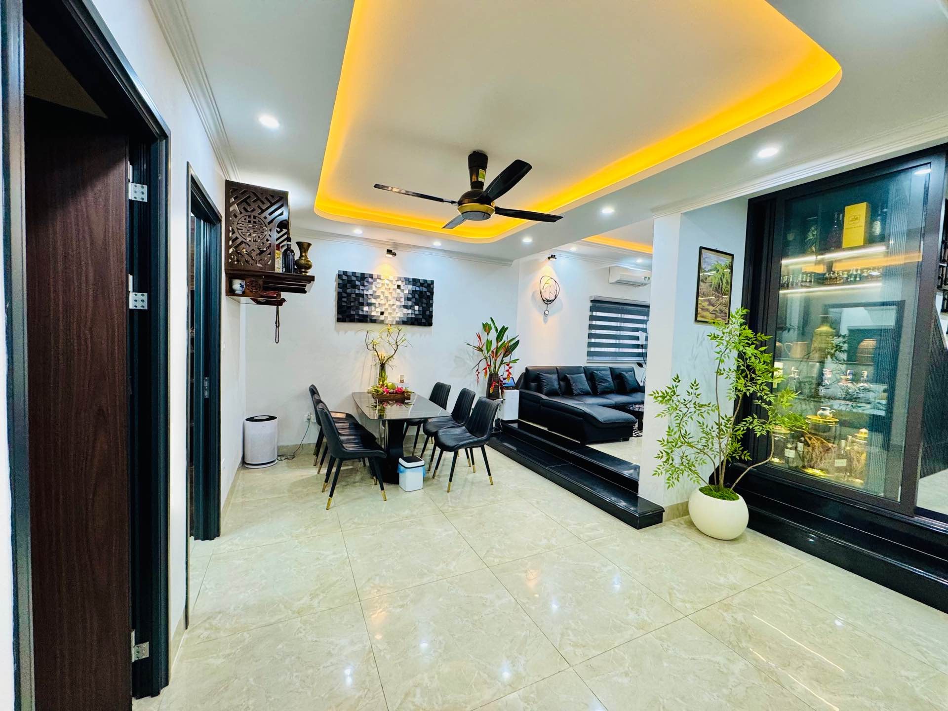 Bán nhà Nguyễn An Ninh - diện tích 180m2 2 tầng - ô tô vào trong nhà - giá 6,7 tỷ