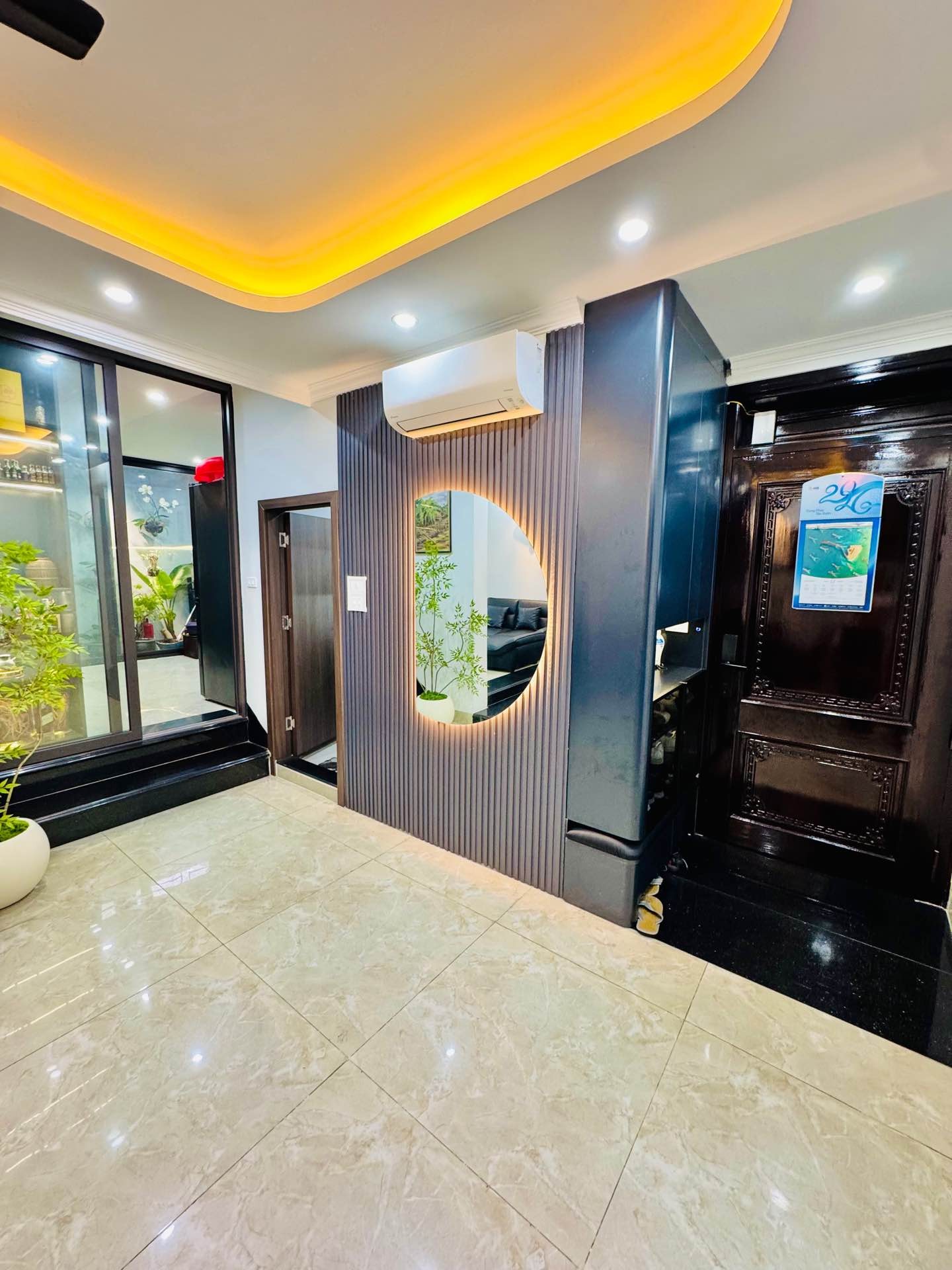 Bán nhà Nguyễn An Ninh - diện tích 180m2 2 tầng - ô tô vào trong nhà - giá 6,7 tỷ